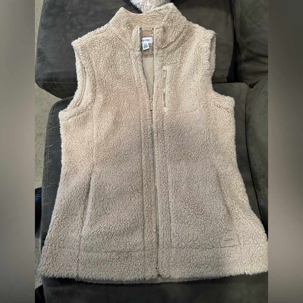 Calvin Klein tan zipper vest size medium
